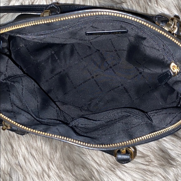 MICHAEL KORS HANDBAG - Picture 9 of 11